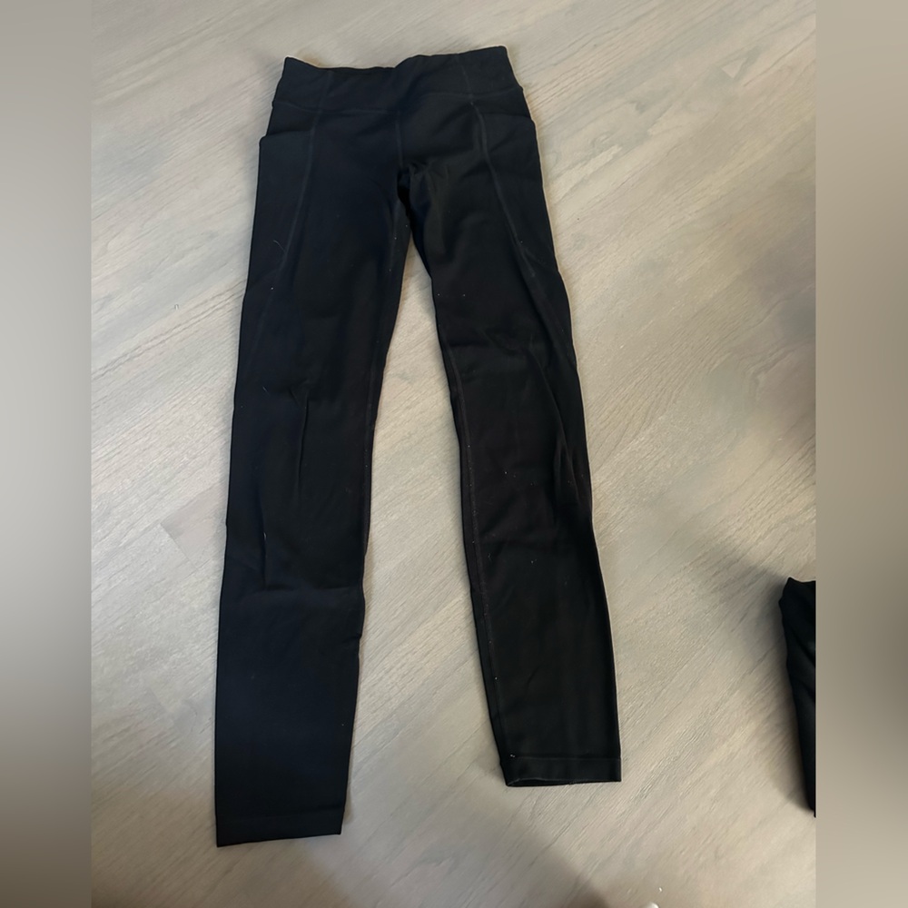 Athleta Girl Black Leggings With side pockets